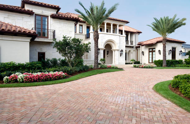 Best Driveway Pavers Contractor  in Bunk Foss, WA